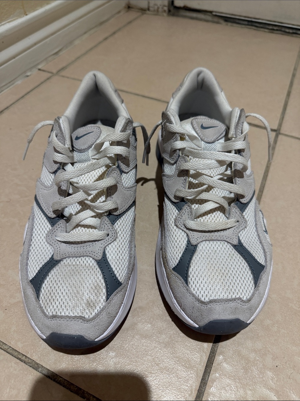 Nike Women’s AL8 sneakers